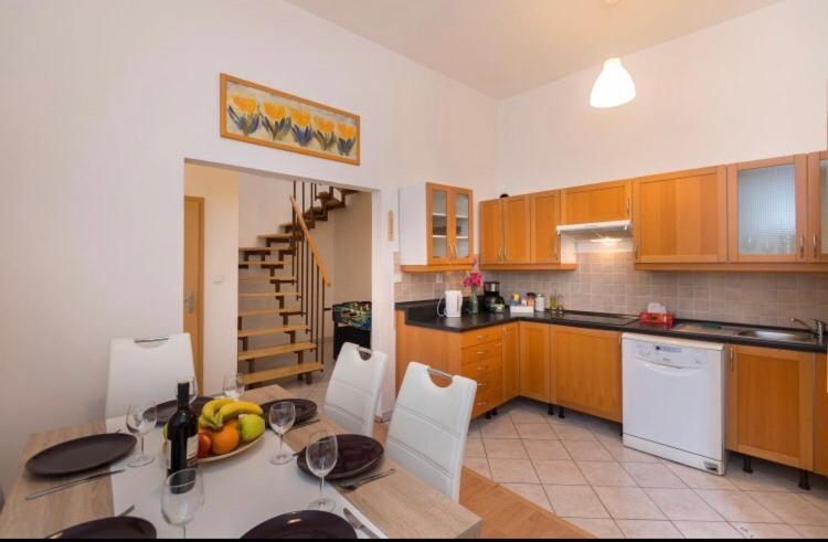 Apartment Stepanska Prague Extérieur photo