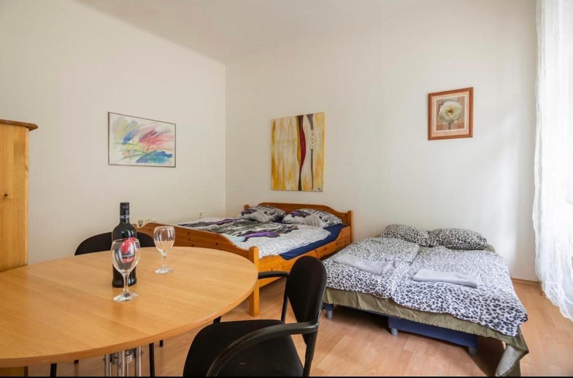 Apartment Stepanska Prague Extérieur photo